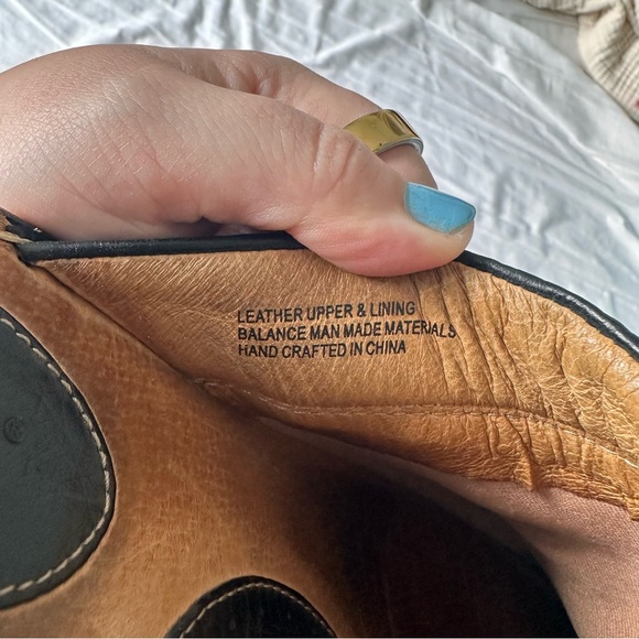 Born (11) Black Leather Slip On Clog - Supportive Cushioned Sole - Mule Shoes - Picture 10 of 11